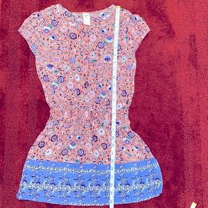 Girls size size 7 floral coral and blue top